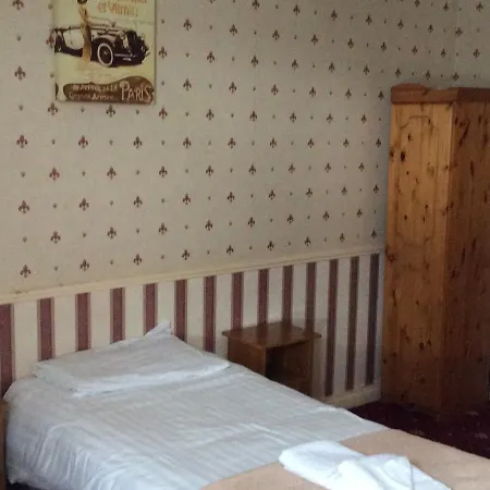 The Royal Hotel 2*